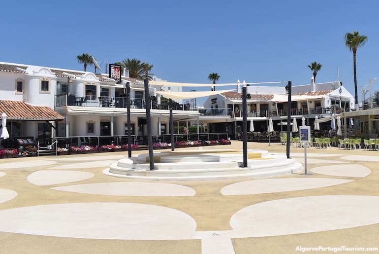 A Praça, restaurantes em Vale do Lobo, Algarve