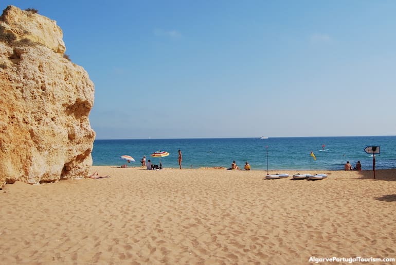 Praia das Gaivotas ou Praia da Cova Redonda, Algarve