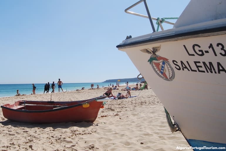 Barcos de pesca em Salema, Algarve